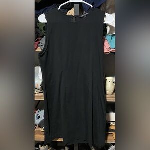 41 Hawthorn Elegant Black Dress